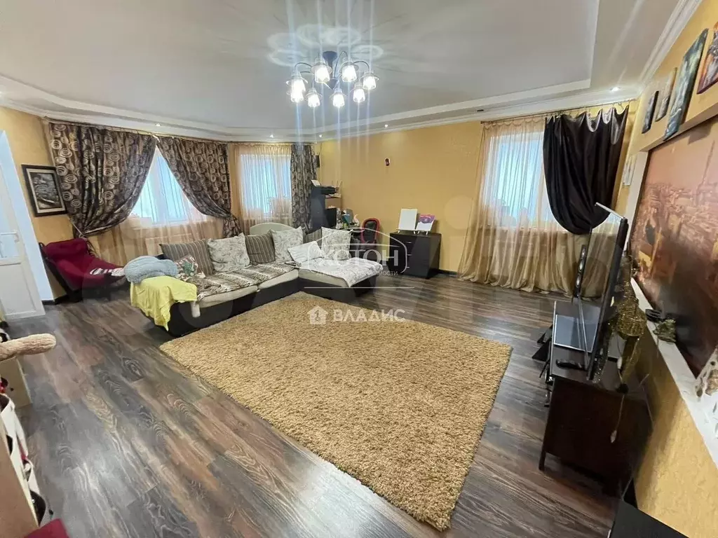2-к. квартира, 90 м, 1/5 эт. - Фото 1