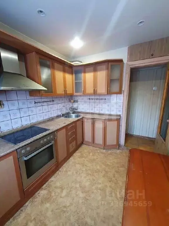 3-к кв. Кировская область, Киров ул. Азина, 5 (64.8 м) - Фото 2