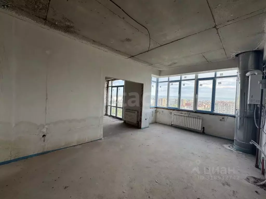 3-к кв. Карачаево-Черкесия, Черкесск Комсомольская ул., 17 (137.4 м) - Фото 1