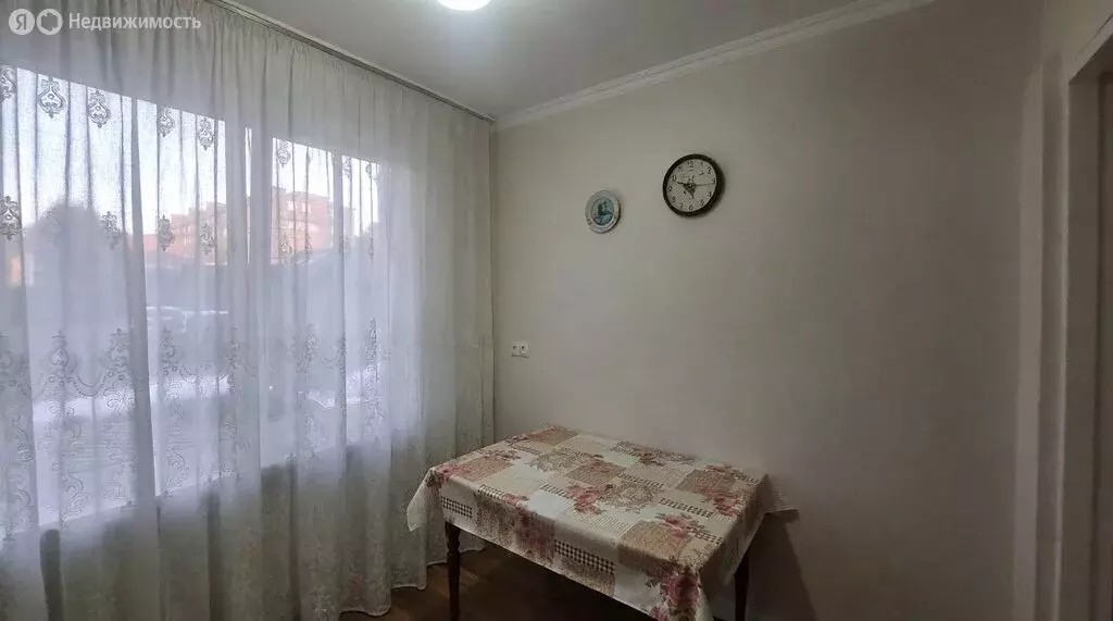1-комнатная квартира: село Октябрьское, улица Маяковского, 92А (37.4 ... - Фото 2