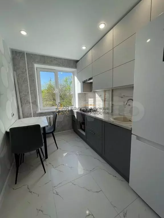 2-к. квартира, 49 м, 3/9 эт. - Фото 0