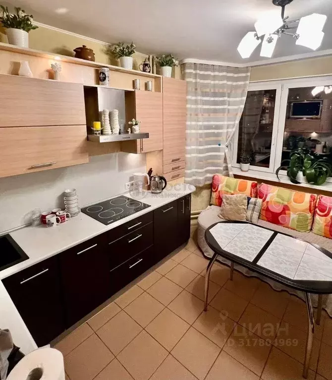 3-к кв. Москва ул. Дмитриевского, 7 (80.0 м) - Фото 0