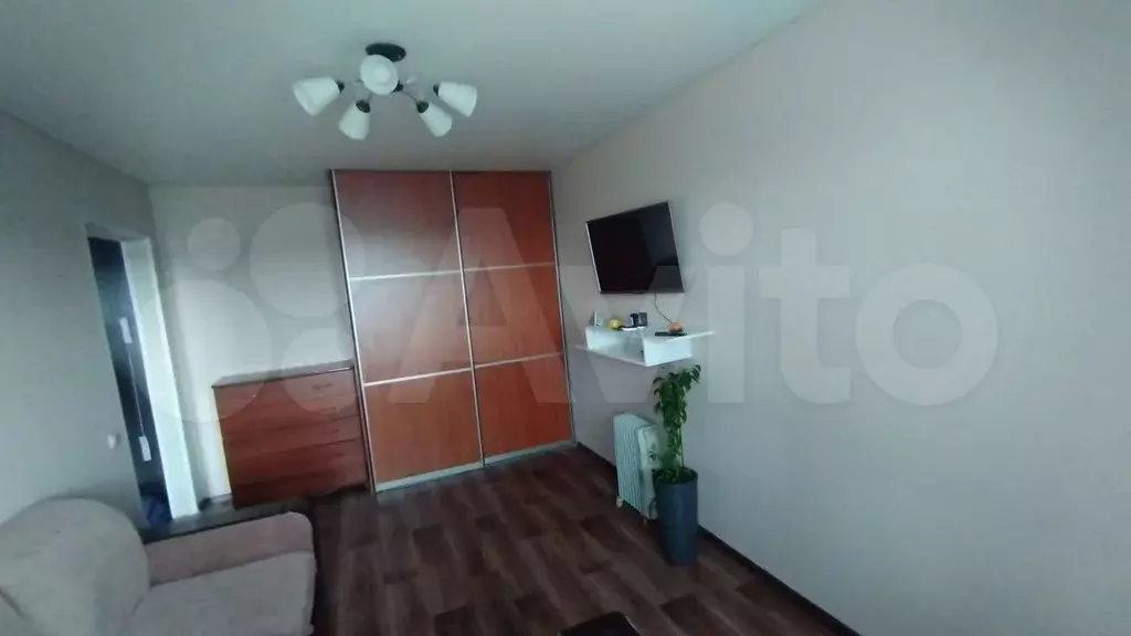 1-к. квартира, 32 м, 4/6 эт. - Фото 0