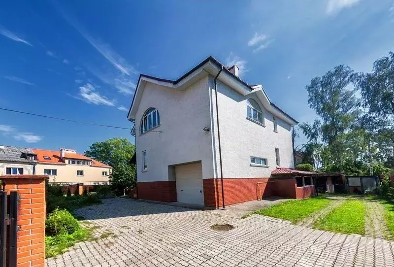 Дом в Калининградская область, Калининград ул. Жуковского (346 м) - Фото 1