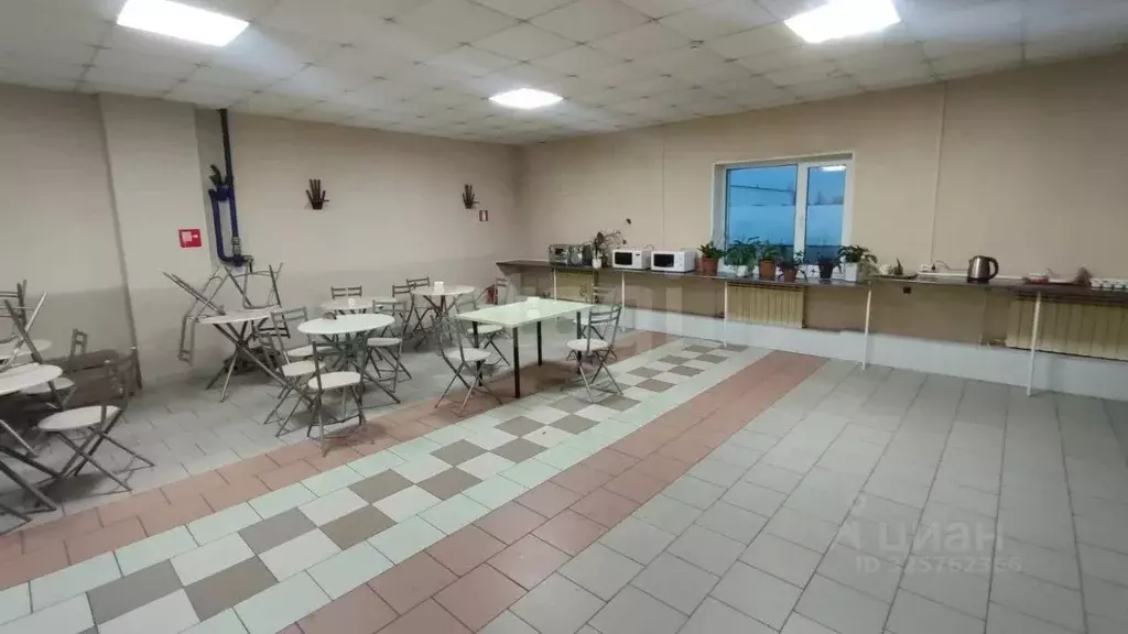 Помещение свободного назначения в Коми, Усинск Магистральная ул., 13/1 ... - Фото 1