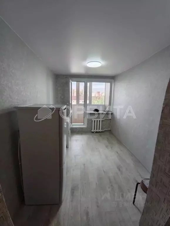 Студия Тюменская область, Тюмень ул. Мельникайте, 63 (13.6 м) - Фото 1