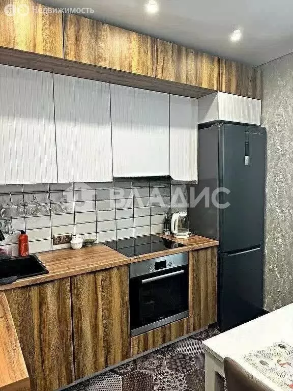 2-комнатная квартира: Красногорск, улица Игоря Мерлушкина, 3 (70 м) - Фото 0