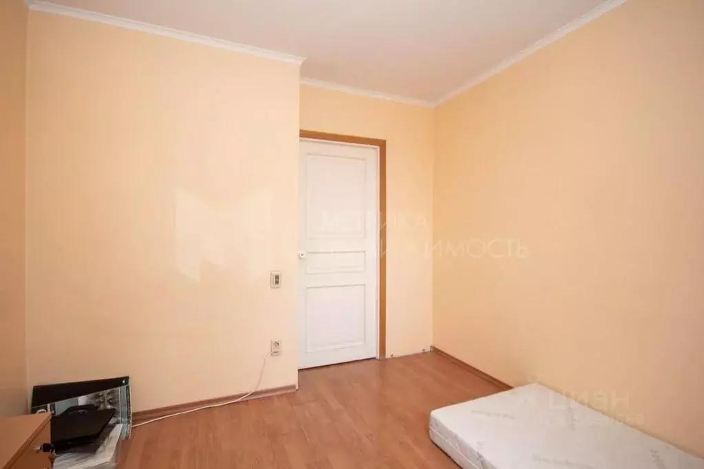 3-к кв. Тюменская область, Тюмень Пролетарская ул., 102 (87.0 м) - Фото 0