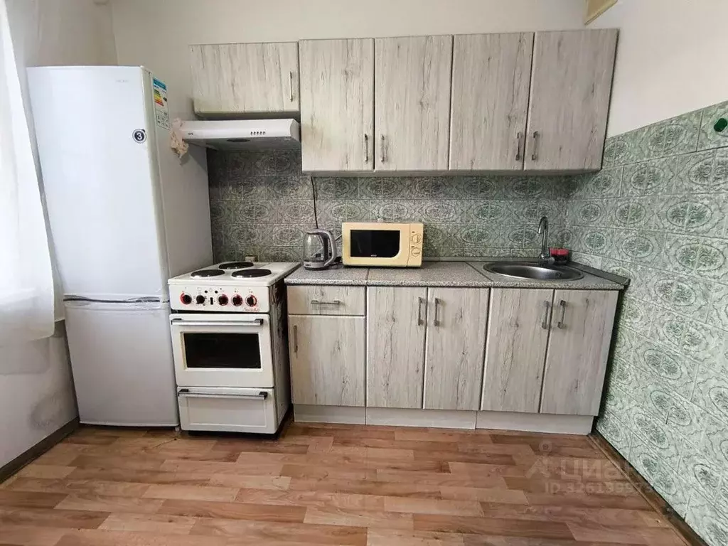 1-к кв. Челябинская область, Челябинск ул. Братьев Кашириных, 106 ... - Фото 2