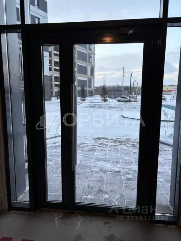 Помещение свободного назначения в Тюменская область, Тюмень ул. ... - Фото 2