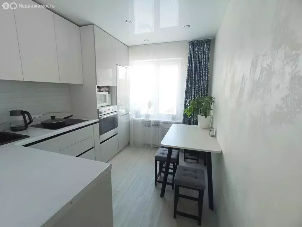 3-комнатная квартира: Челябинск, улица Захаренко, 6Б (73.5 м) - Фото 2