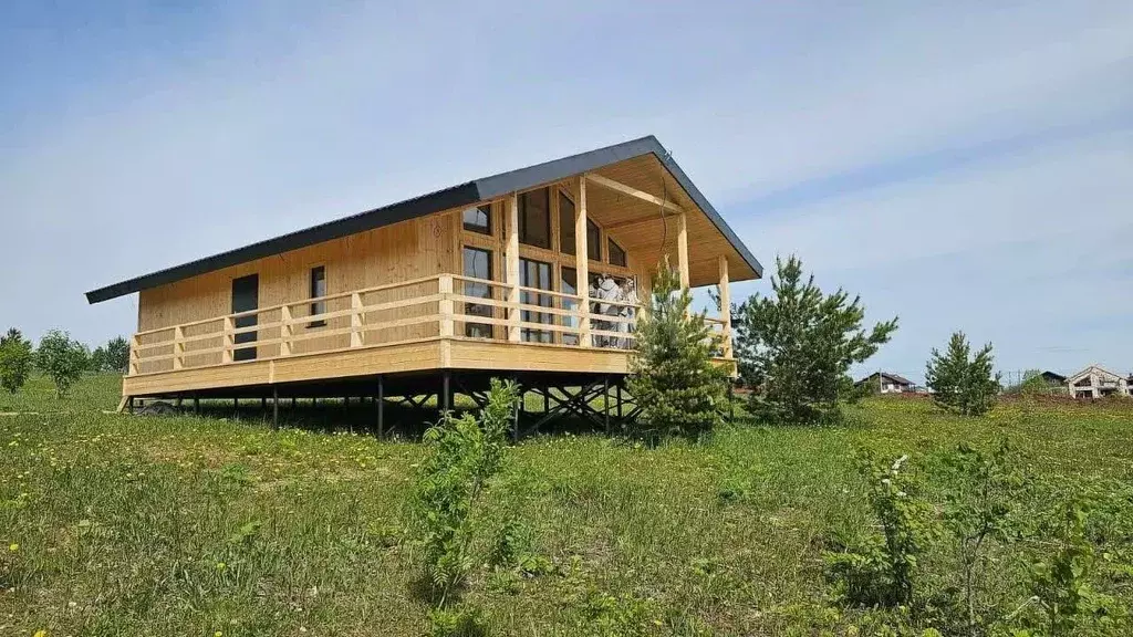 Дом в Пермский край, Пермский район, д. Большакино, 42-й кв-л 4 (82 м) - Фото 1