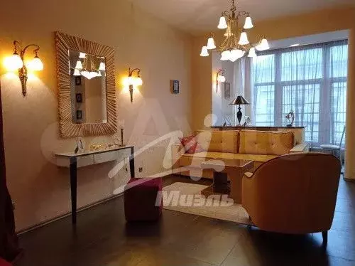 1-к. квартира, 62 м, 2/4 эт. - Фото 0