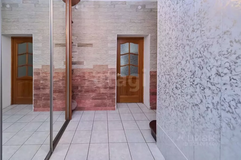 Дом в Кемеровская область, Кемерово ул. 1-я Горняцкая (194 м) - Фото 1