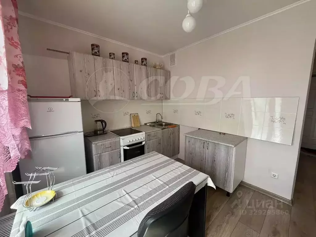 1-к кв. Тюменская область, Тюмень ул. Федюнинского, 54 (40.0 м) - Фото 1