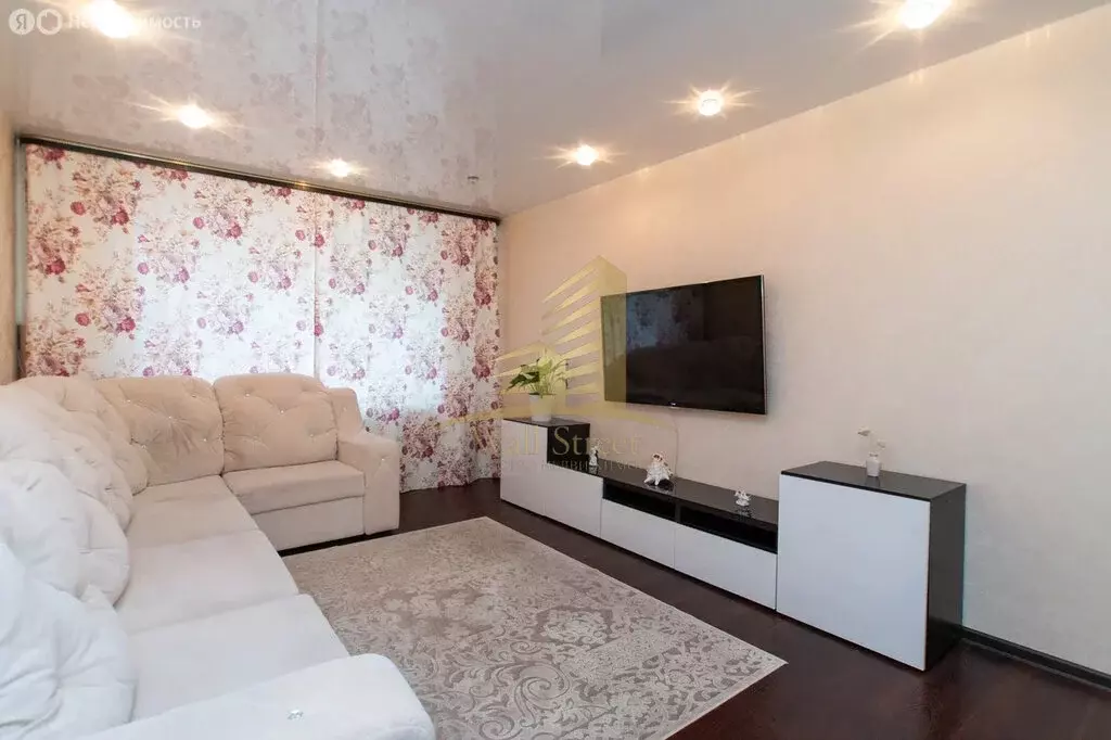 4-комнатная квартира: Бердск, улица Красная Сибирь, 97 (95 м) - Фото 0