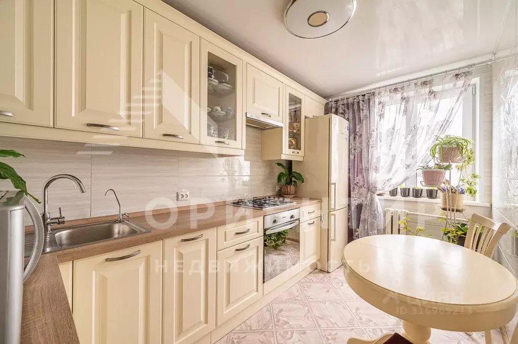 3-к кв. Свердловская область, Екатеринбург ул. Расточная, 15к7 (65.7 ... - Фото 0