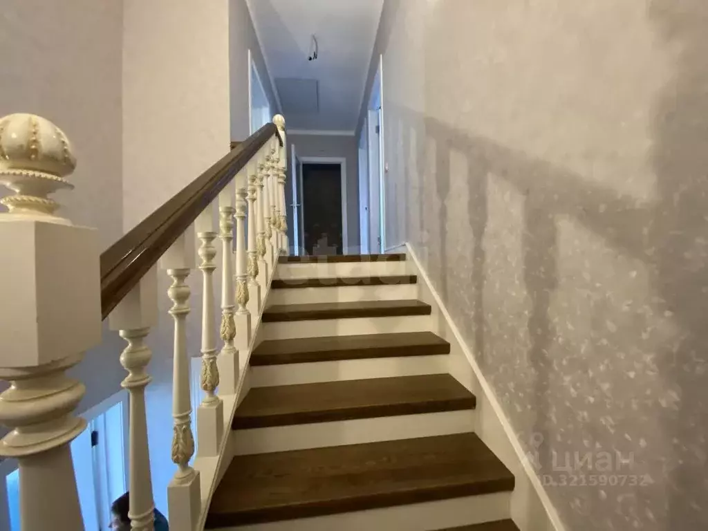 Дом в Белгородская область, Белгород пер. 2-й Летний, 1 (146 м) - Фото 1