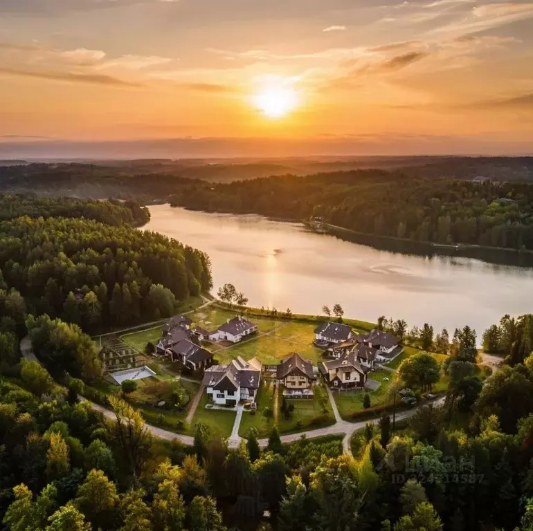 Участок в Пермский край, Юрлинский муниципальный округ, д. Чужья  ... - Фото 1