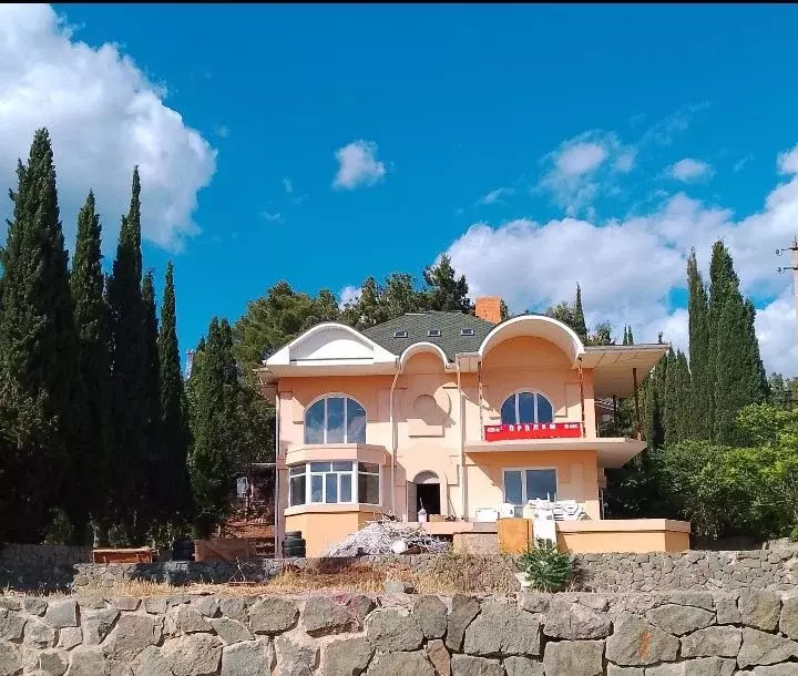 Дом в Крым, Алушта муниципальный округ, с. Солнечногорское ул. ... - Фото 0