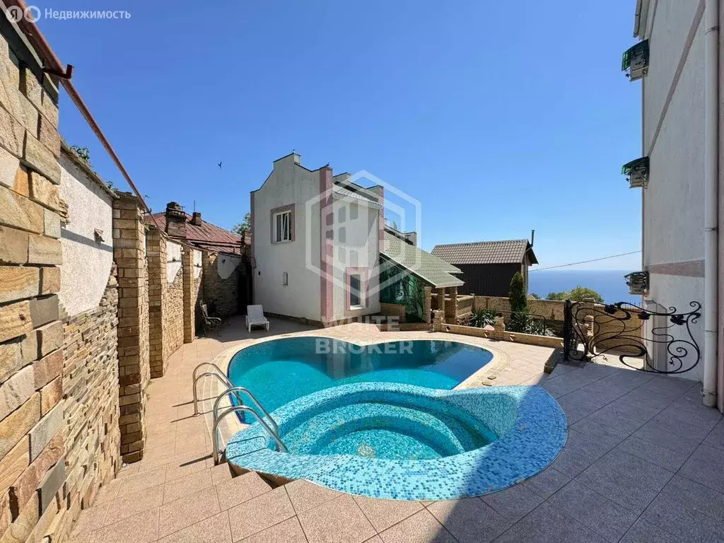 Дом в Ялта, улица Сеченова (379.2 м) - Фото 1