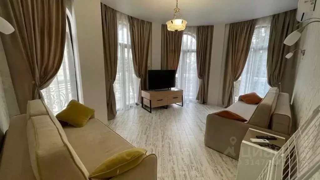 2-к кв. Крым, Ялта ул. Виноградная, 6 (50.0 м) - Фото 0