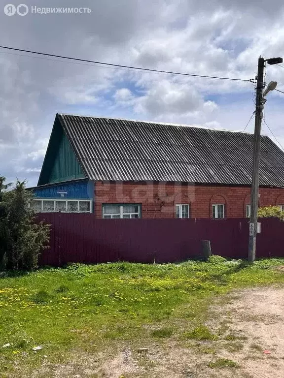 Дом в сельское поселение Чипляево, деревня Куземки, Придорожная улица ... - Фото 0