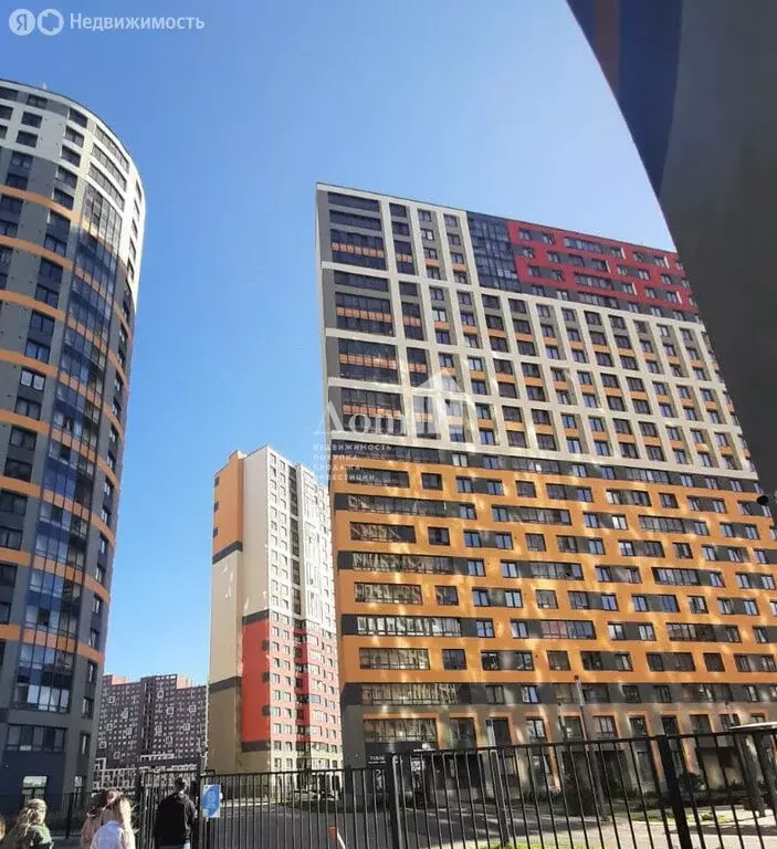 Квартира-студия: Новосаратовка, улица Первых, 2к3 (27.74 м) - Фото 1