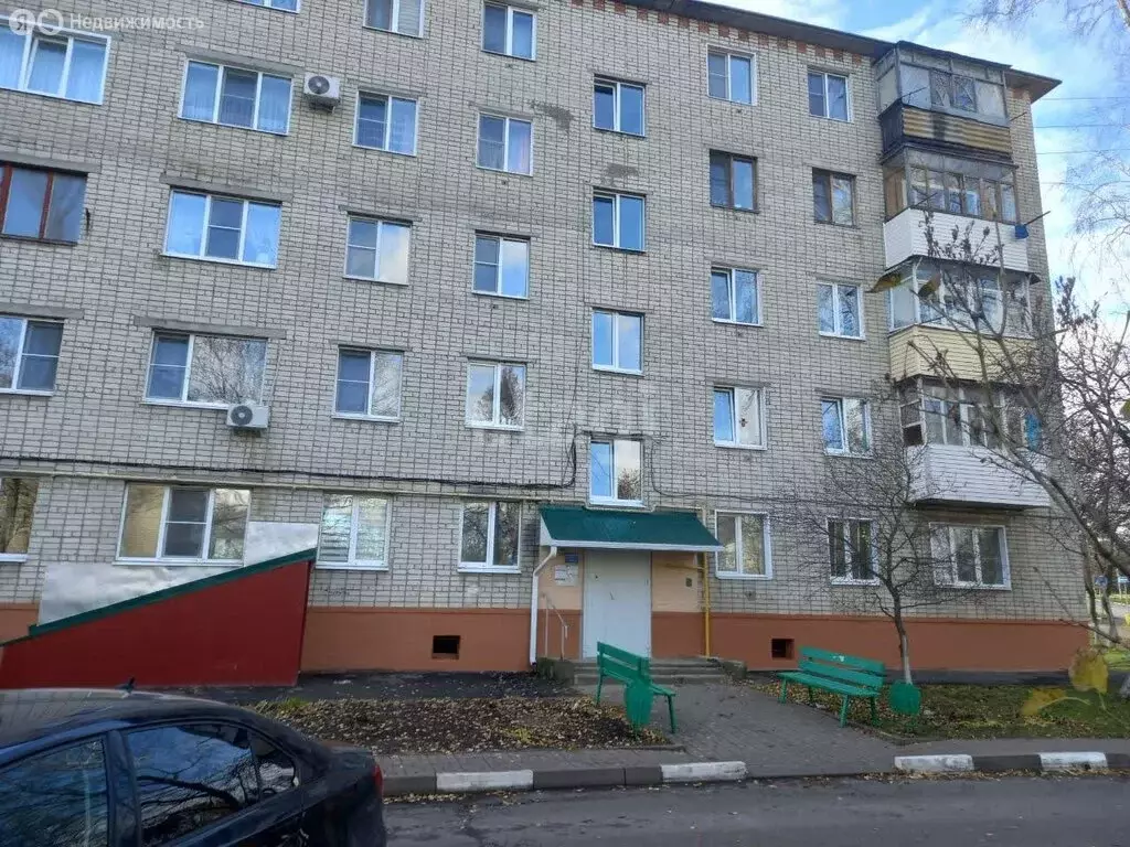 3-комнатная квартира: Губкин, улица Лазарева, 11 (51.1 м) - Фото 0