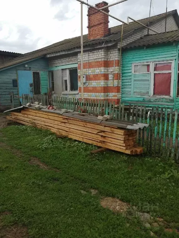 Дом в Нижегородская область, Ардатовский муниципальный округ, с. ... - Фото 0