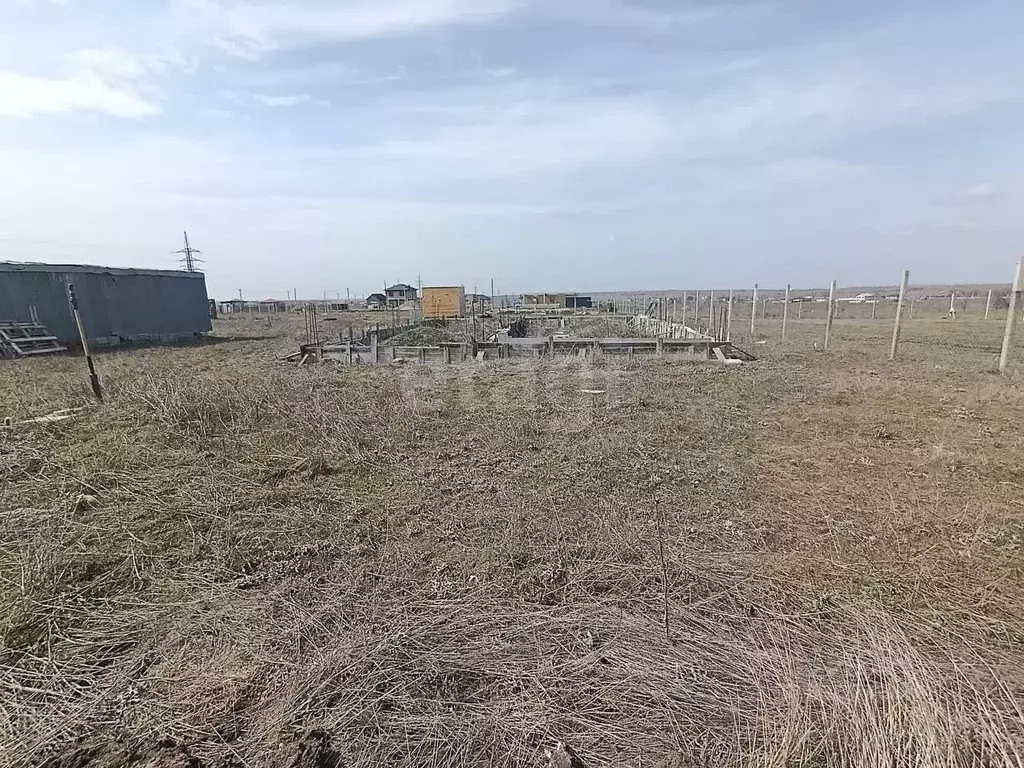 Участок в Крым, Симферопольский район, с. Мирное  (6.0 сот.) - Фото 1