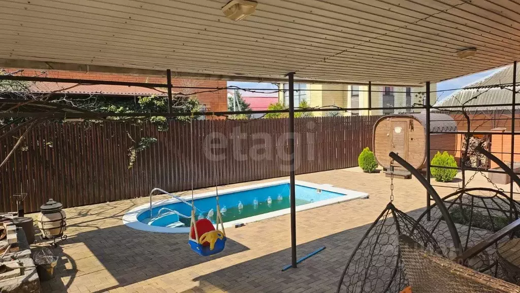 Дом в Краснодарский край, Динской район, Мичуринское с/пос, пос. ... - Фото 1