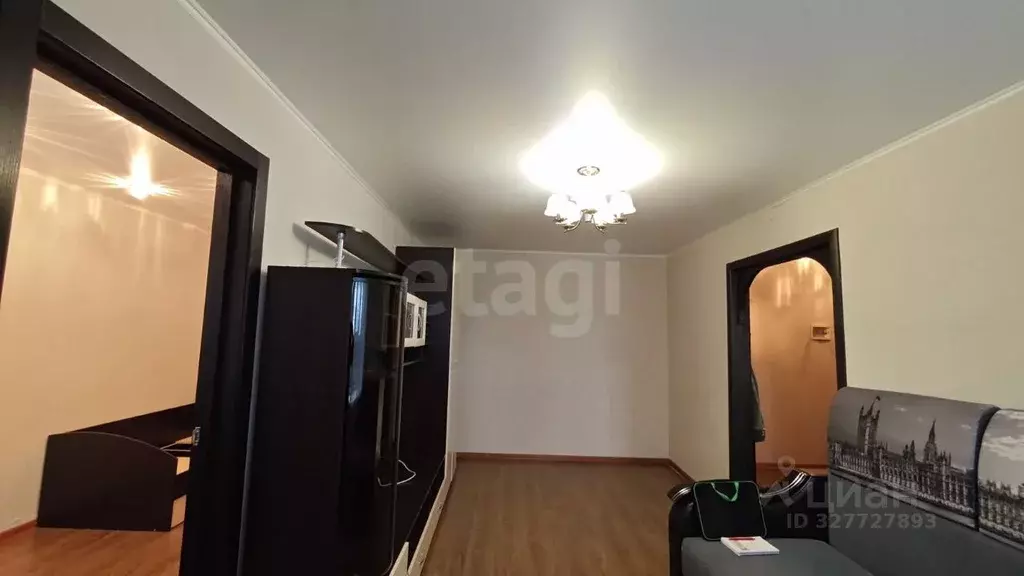 2-к кв. Башкортостан, Ишимбай Революционная ул., 10 (42.8 м) - Фото 1