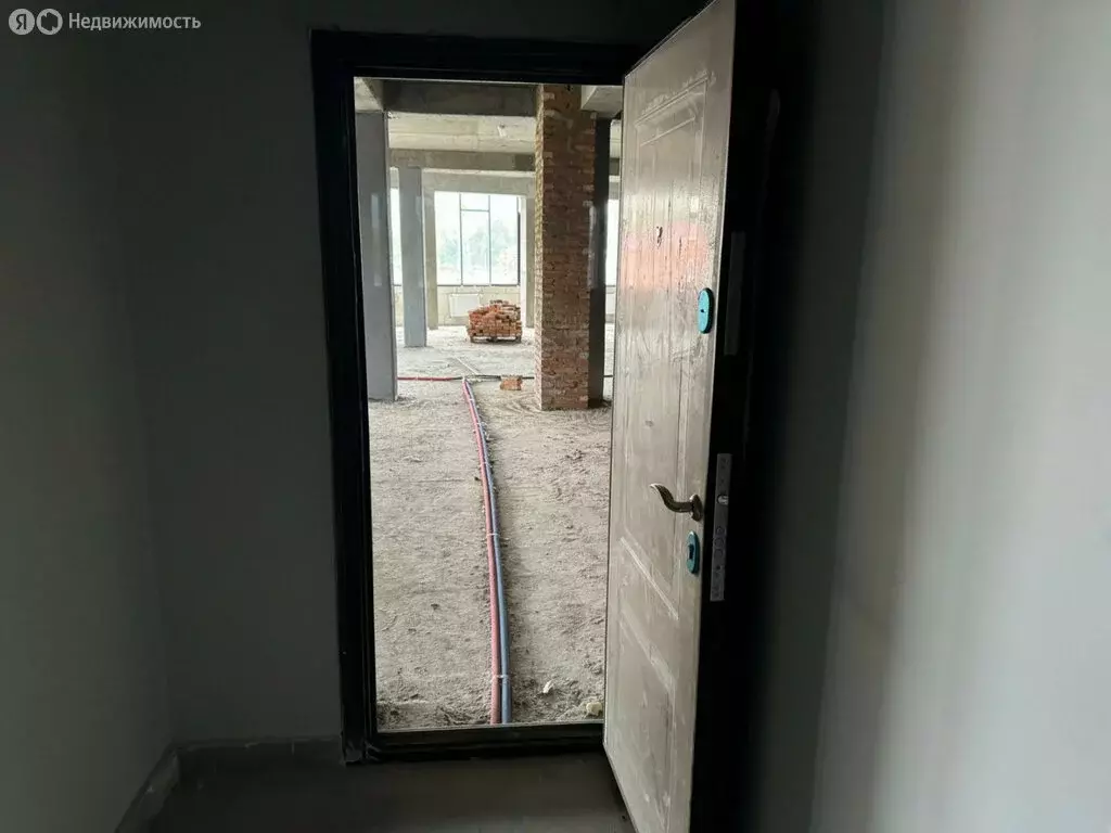 Квартира-студия: Владикавказ, улица Тогоева, 22 (245 м) - Фото 1