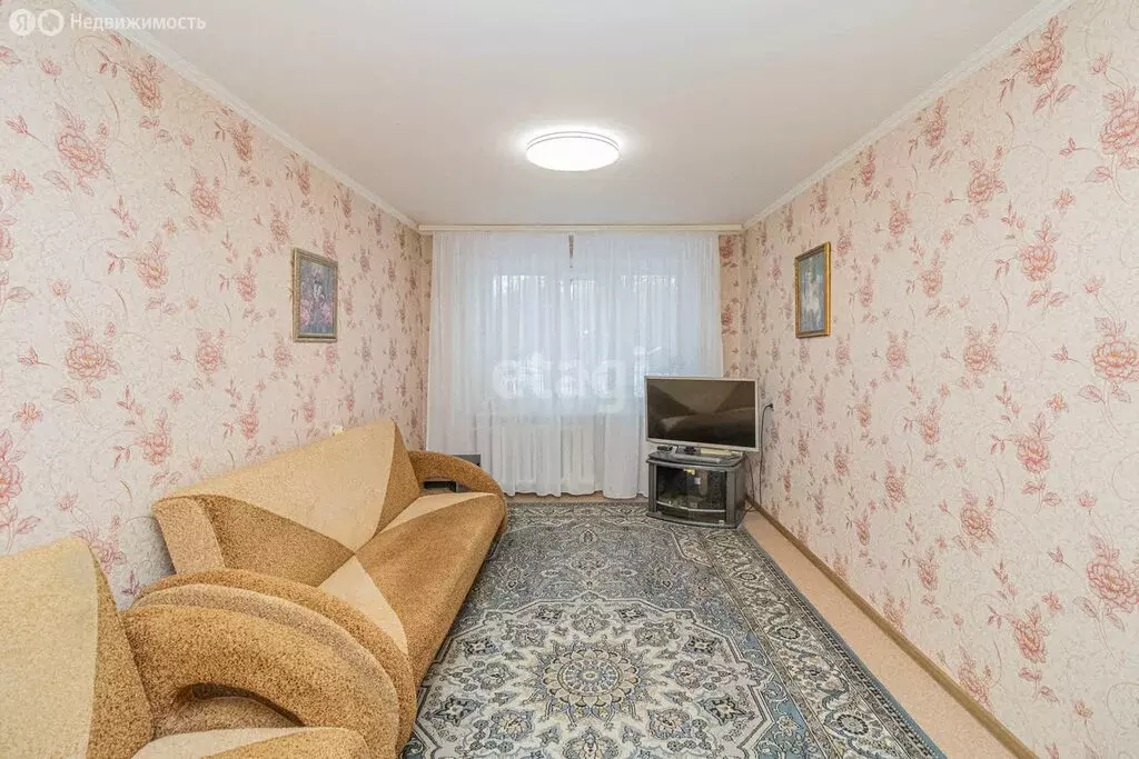 3-комнатная квартира: Тюмень, Севастопольская улица, 7 (66.8 м) - Фото 1