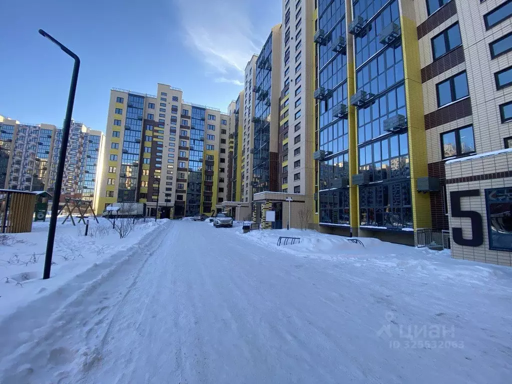 1-к кв. Омская область, Омск Заозерный мкр, ул. Сергея Тюленина, 4 ... - Фото 1