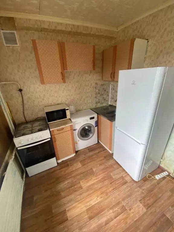 1-к кв. Удмуртия, Ижевск Молодежная ул., 82 (30.0 м) - Фото 0
