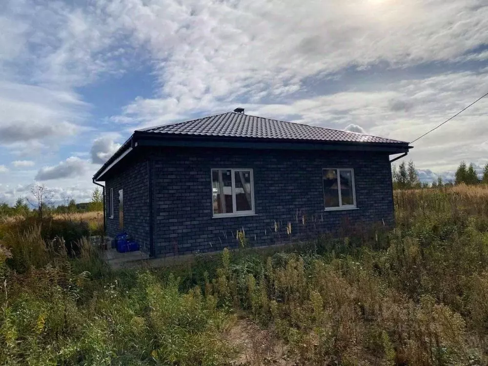 Дом в Ярославская область, Ярославский муниципальный округ, д. ... - Фото 1