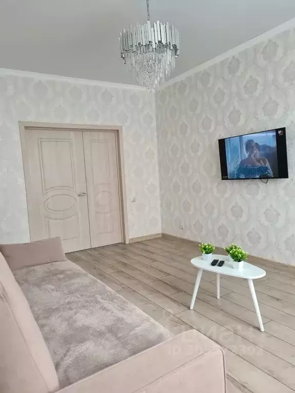 2-к кв. Северная Осетия, Владикавказ ул. Билара Кабалоева, 12В (70.0 ... - Фото 0