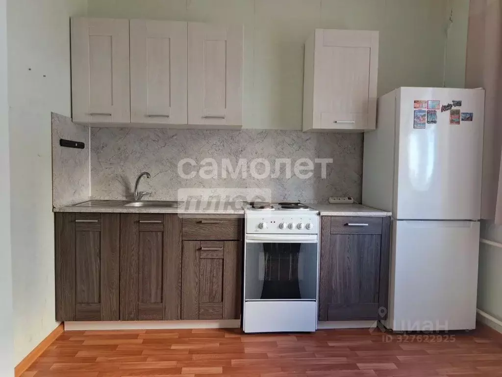 1-к кв. Курская область, Курск просп. Вячеслава Клыкова, 47 (37.0 м) - Фото 1