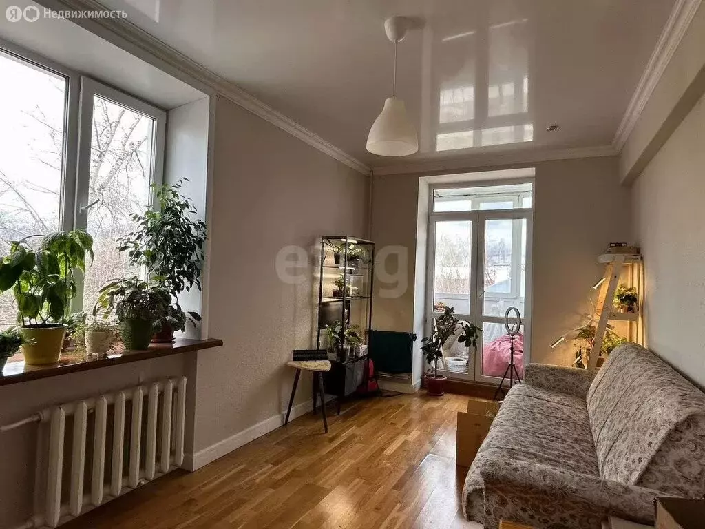 3-комнатная квартира: Пермь, Кировоградская улица, 17 (63.4 м) - Фото 1