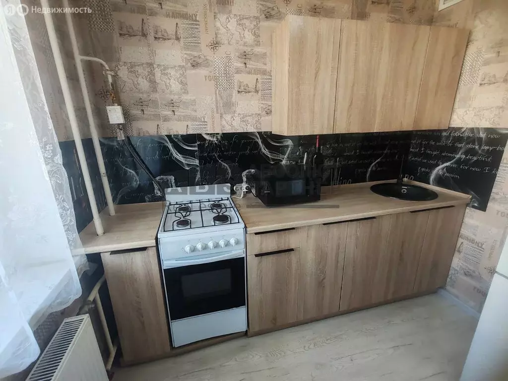 1-комнатная квартира: Великий Новгород, Державинский район, улица ... - Фото 1