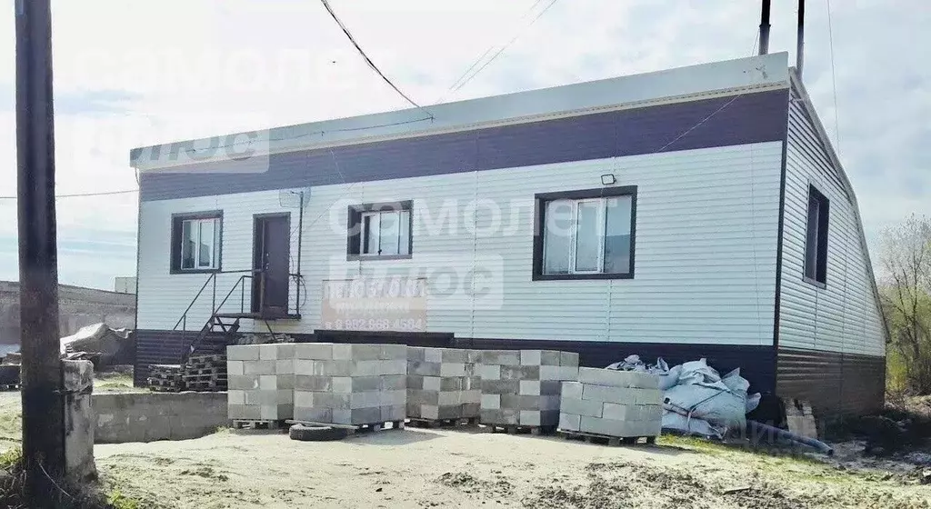 Гараж в Тюменская область, Тобольск ул. Семена Ремезова, 125 (235 м) - Фото 1