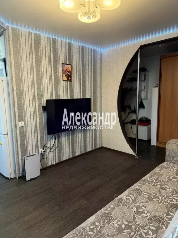 3-к кв. Ленинградская область, Кировский район, Павлово пгт Советская ... - Фото 2