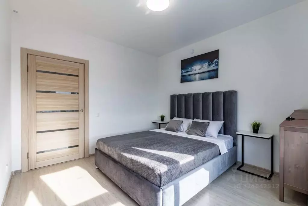 3-к кв. Свердловская область, Екатеринбург ул. Московская, 194 (65.0 ... - Фото 1