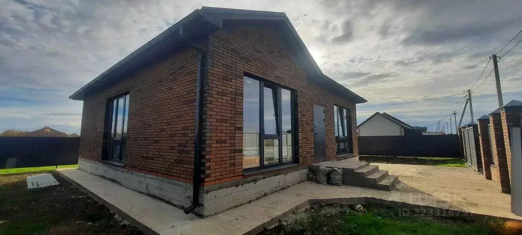 Дом в Краснодарский край, Динской район, Новотитаровская ст-ца ... - Фото 2