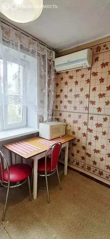 3-комнатная квартира: Астрахань, улица Мосина, 13 (54.6 м) - Фото 0