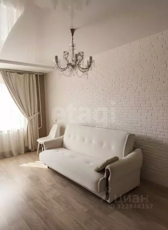 2-к кв. Белгородская область, Старый Оскол Интернациональный мкр, 38 ... - Фото 1