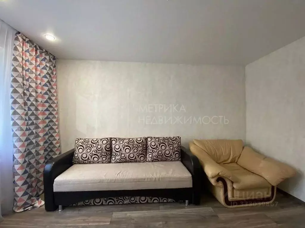 3-к кв. Тюменская область, Тюмень Ялуторовская ул., 12 (66.6 м) - Фото 1