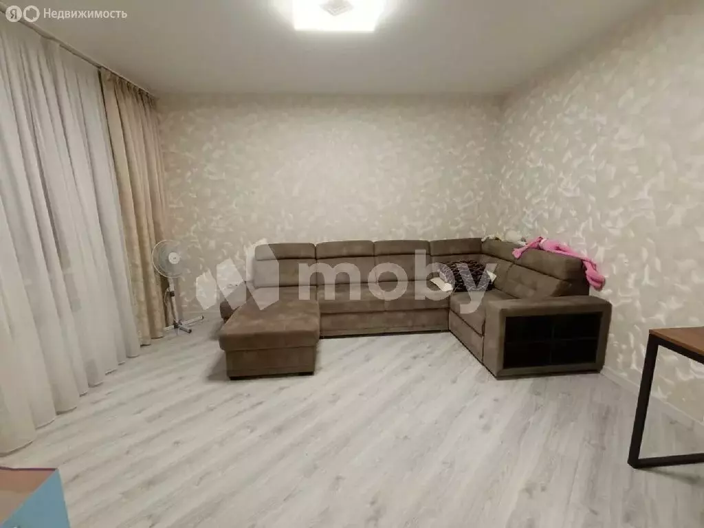 3-комнатная квартира: Калининград, улица Виктора Денисова, 16к1 (87.9 ... - Фото 1